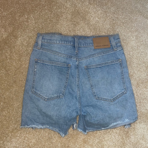 Denim forum, mid-thigh light wash shorts. So cute and perfect for summer - Picture 3 of 4